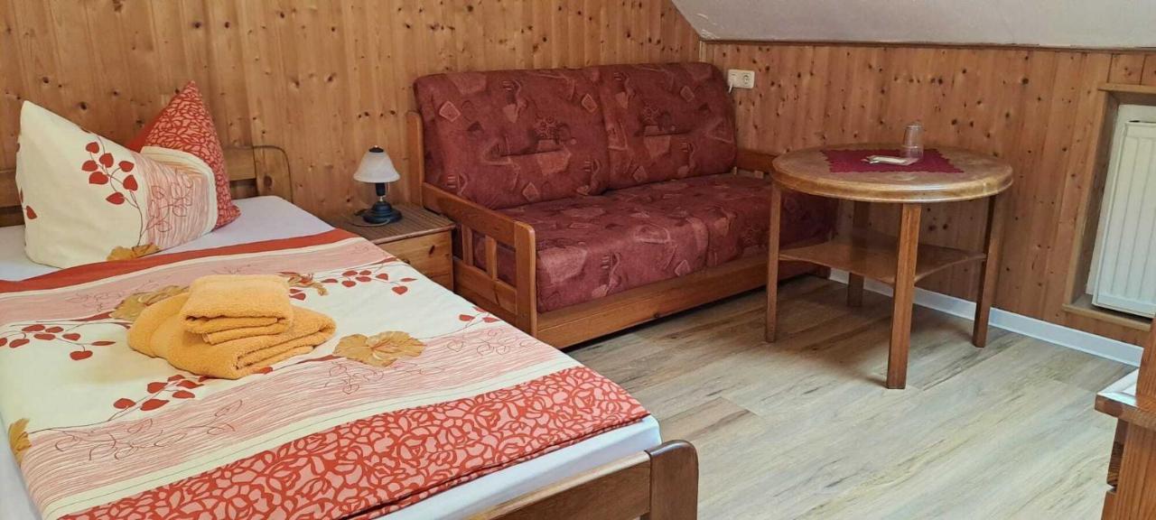 Pension & Gasthaus Nostalgie Altendorf  Δωμάτιο φωτογραφία